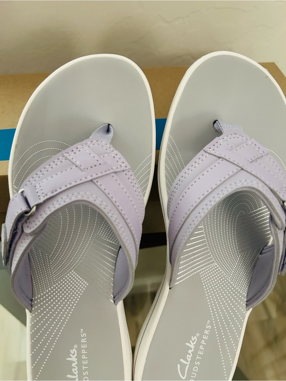 Clark’s Lavender Sandals. New Size 8. Cloud Steppers - Picture 2 of 3